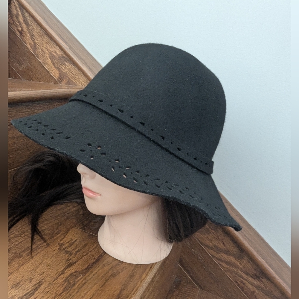 Adora Women's Black Wool Hat, Adjustable Drawstring Bow Summer Beach One Size